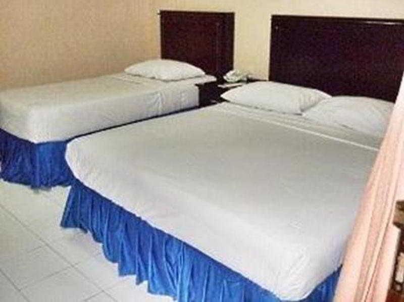 Malioboro Inn Hotel Джокякарта Екстериор снимка